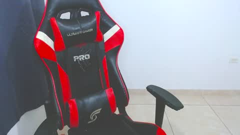 Snapshot of eren_tatakae chatting on December 23, 2024, 11:06 pm eren_tatakae online show from December 23, 2024, 11:06 pm