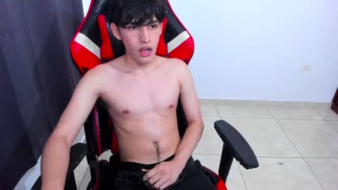 Snapshot of eren_tatakae chatting on January 12, 2025, 8:36 pm eren_tatakae online show from January 12, 2025, 8:36 pm