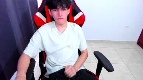 Snapshot of eren_tatakae chatting on January 19, 2025, 3:42 pm eren_tatakae online show from January 19, 2025, 3:42 pm