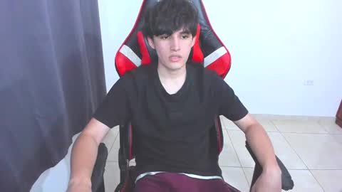 Snapshot of eren_tatakae chatting on September 8, 2025, 11:48 pm eren_tatakae online show from September 8, 2025, 11:48 pm