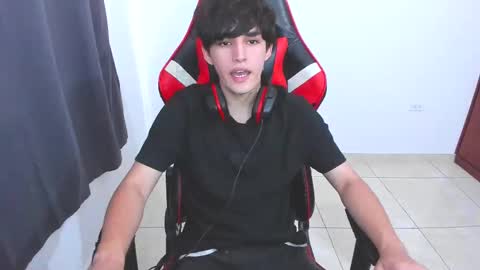 Snapshot of eren_tatakae chatting on September 18, 2025, 7:27 pm eren_tatakae online show from September 18, 2025, 7:27 pm