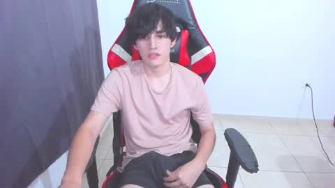 Snapshot of eren_tatakae chatting on November 8, 2025, 3:18 am eren_tatakae online show from November 8, 2025, 3:18 am