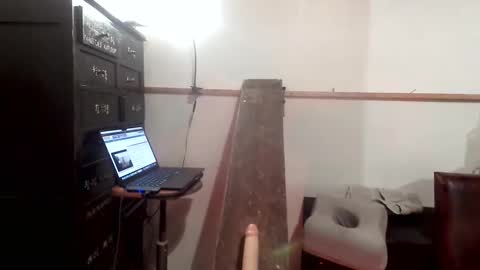 ergheid online show from February 9, 2025, 3:43 am