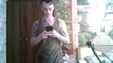 Snapshot of eric_the_vikking chatting on September 10, 2025, 6:24 am Eric online show from September 10, 2025, 6:24 am