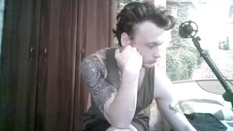 Snapshot of eric_the_vikking chatting on September 13, 2025, 11:43 am Eric online show from September 13, 2025, 11:43 am