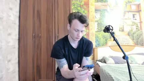 Snapshot of eric_the_vikking chatting on September 22, 2025, 5:42 am Eric online show from September 22, 2025, 5:42 am