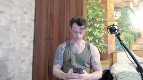 Snapshot of eric_the_vikking chatting on October 10, 2025, 8:24 am Eric online show from October 10, 2025, 8:24 am