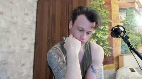 Snapshot of eric_the_vikking chatting on October 11, 2025, 7:18 am Eric online show from October 11, 2025, 7:18 am