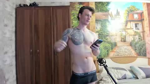 Snapshot of eric_the_vikking chatting on October 15, 2025, 8:14 am Eric online show from October 15, 2025, 8:14 am