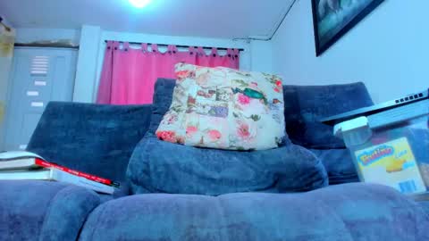 eric_twink18 online show from February 12, 2025, 1:27 pm