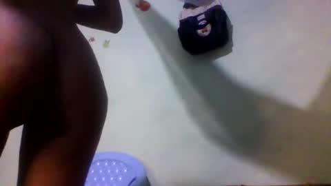 Erica online show from September 16, 2025, 7:37 pm