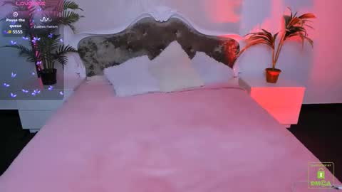 Snapshot of erica_love_ chatting on October 1, 2025, 6:08 am erica_love_ online show from October 1, 2025, 6:08 am