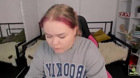 Snapshot of erica_love_ chatting on October 11, 2025, 5:39 am erica_love_ online show from October 11, 2025, 5:39 am