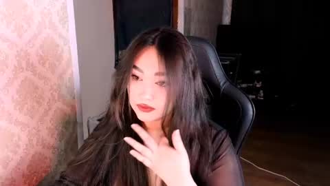 Erica Wayne online show from June 12, 2026, 1:32 pm