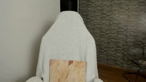 Riaaa online show from November 29, 2025, 8:17 am