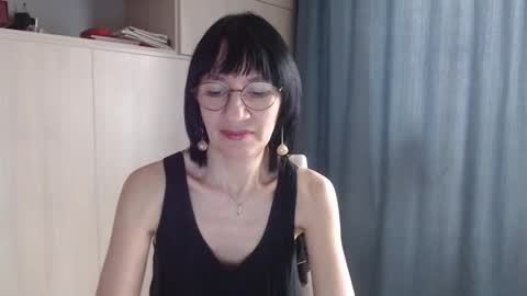 ericablack8 online show from March 5, 2026, 8:32 am