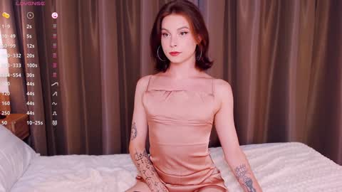 Erica online show from December 8, 2024, 12:30 pm