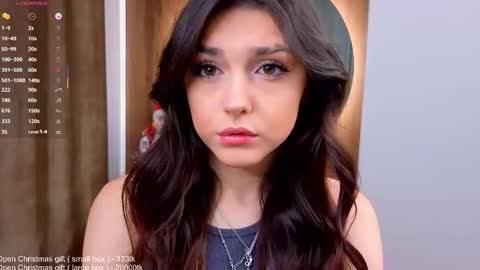 Dina online show from December 22, 2025, 2:41 am