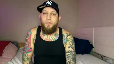 Snapshot of erick1s chatting on November 16, 2025, 11:27 am erick1s online show from November 16, 2025, 11:27 am