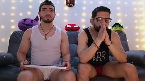 Snapshot of erick_brant chatting on December 18, 2024, 2:32 am ERICK online show from December 18, 2024, 2:32 am