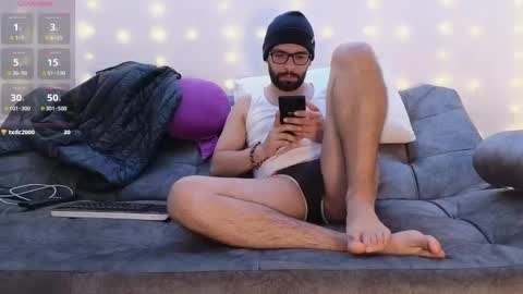 Snapshot of erick_brant chatting on December 22, 2024, 2:06 am ERICK online show from December 22, 2024, 2:06 am