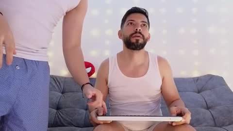 Snapshot of erick_brant chatting on January 12, 2025, 3:03 pm ERICK online show from January 12, 2025, 3:03 pm