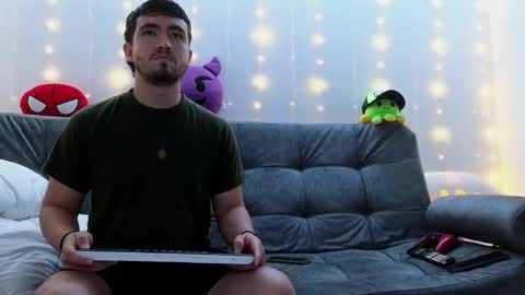 Snapshot of erick_brant chatting on February 2, 2025, 11:42 pm ERICK online show from February 2, 2025, 11:42 pm