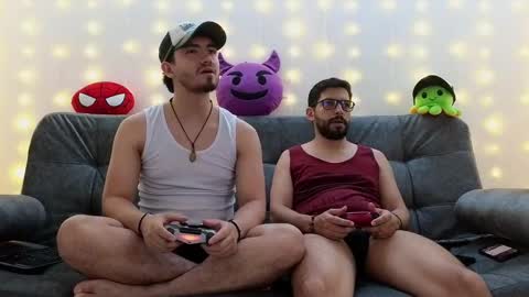 Snapshot of erick_brant chatting on February 3, 2025, 10:11 pm ERICK online show from February 3, 2025, 10:11 pm