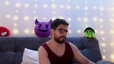 Snapshot of erick_brant chatting on February 4, 2025, 11:38 pm ERICK online show from February 4, 2025, 11:38 pm