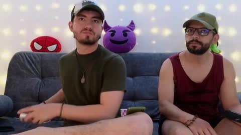 Snapshot of erick_brant chatting on February 5, 2025, 10:12 pm ERICK online show from February 5, 2025, 10:12 pm