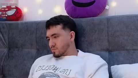 Snapshot of erick_brant chatting on February 9, 2025, 1:00 am ERICK online show from February 9, 2025, 1:00 am