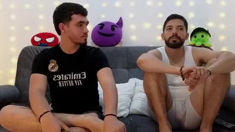 Snapshot of erick_brant chatting on February 25, 2025, 4:35 am ERICK online show from February 25, 2025, 4:35 am