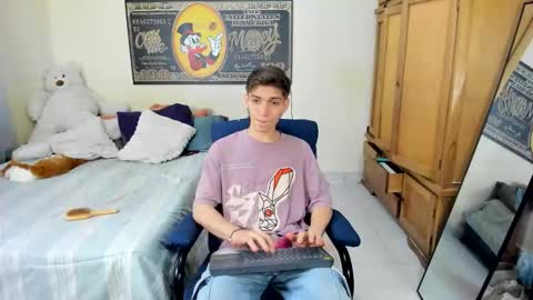 erick_de_rossee online show from December 18, 2025, 6:47 pm