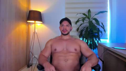Snapshot of erick_thompson chatting on April 19, 2026, 5:01 pm Erick Thompson online show from April 19, 2026, 5:01 pm