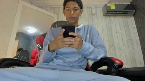      online show from November 4, 2025, 3:38 am