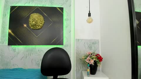   online show from January 3, 2025, 9:36 am