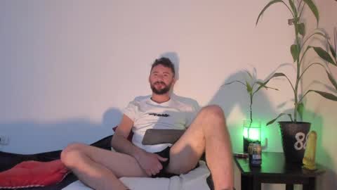 erickpritz_xh online show from April 19, 2026, 10:23 pm