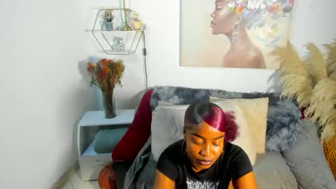 E R I K A  - L  Y R I C S online show from February 3, 2026, 5:38 am