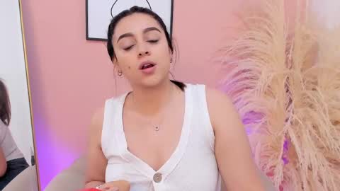 Erika Mendez online show from February 11, 2025, 8:10 pm