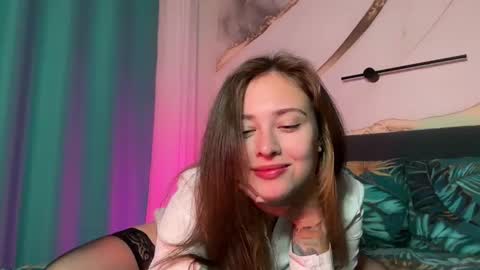 Erika Miu online show from November 7, 2025, 6:52 pm