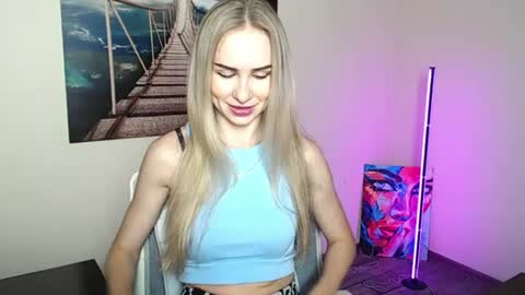Snapshot of erikagavin chatting on July 2, 2026, 12:00 pm Erika online show from July 2, 2026, 12:00 pm