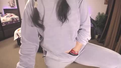 ErikaGold online show from March 3, 2025, 8:00 pm