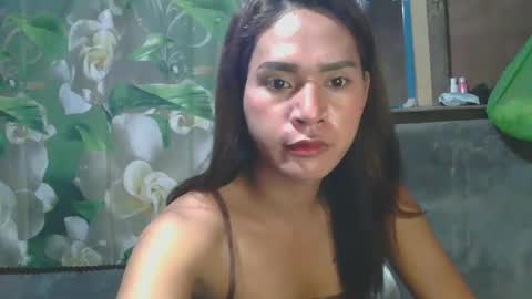 Erika online show from February 6, 2025, 3:52 pm