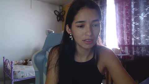 erina_1 online show from January 11, 2025, 2:58 pm