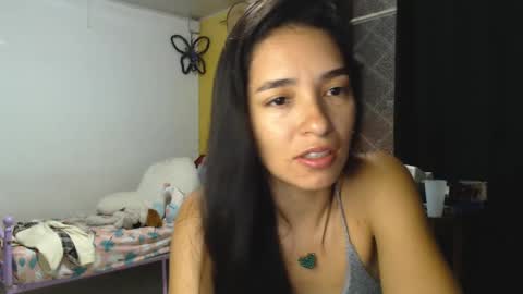 erina_1 online show from March 7, 2025, 1:42 am