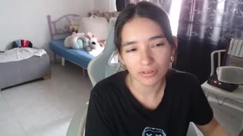 Snapshot of erina_1 chatting on March 2, 2026, 4:47 pm erina_1 online show from March 2, 2026, 4:47 pm