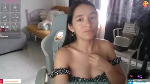 Snapshot of erina_1 chatting on April 15, 2026, 5:31 pm erina_1 online show from April 15, 2026, 5:31 pm