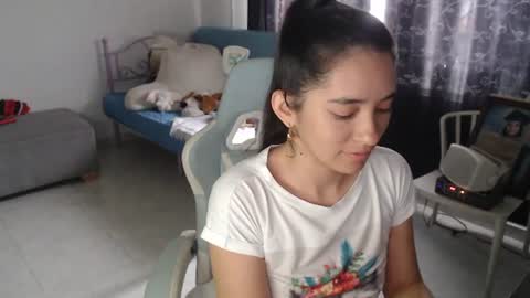 Snapshot of erina_1 chatting on July 3, 2026, 5:41 pm erina_1 online show from July 3, 2026, 5:41 pm