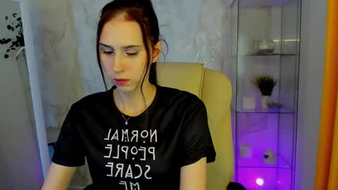 Snapshot of erisunn chatting on November 9, 2025, 6:39 pm EriSun online show from November 9, 2025, 6:39 pm