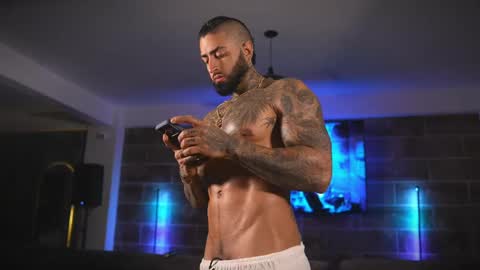 Snapshot of eros_dark_ chatting on April 8, 2026, 11:37 pm EROS DARK online show from April 8, 2026, 11:37 pm